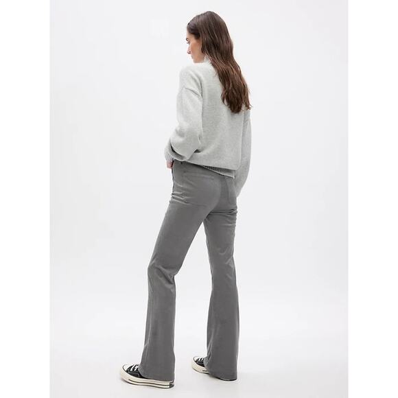 NWT The Gap SZ.26 High Rise Vegan Suede Retro ’70s Flare Jeans Pants Grey - Picture 9 of 16